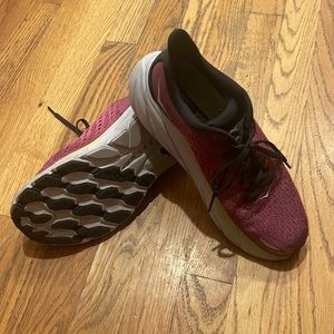 Hoka Clifton womens size 9